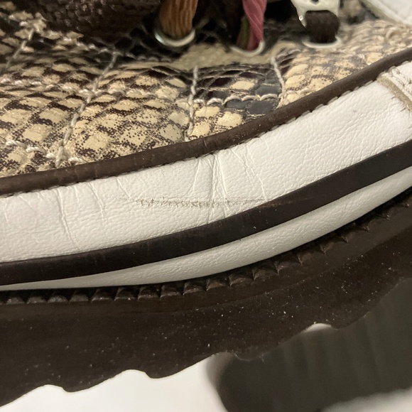 Shoes - Picture 8 of 8